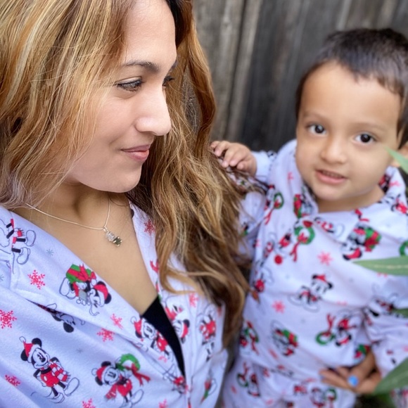 🧜🏼‍♀️ Meet your Posher, Vanessa 💃🏻 - Picture 8 of 14